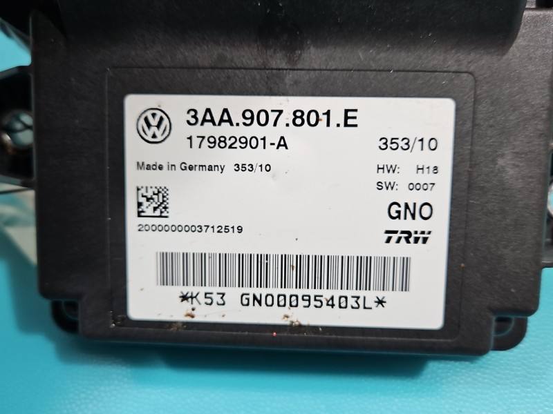 Блок керування модуль Volkswagen Passat CC 3AA907801E — фото деталі 3