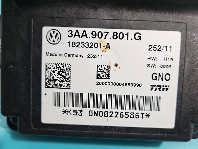 Блок керування модуль Volkswagen Passat B7 3AA907801G — фото деталі 3