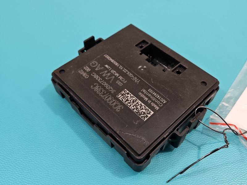 Блок керування модуль Volkswagen Tiguan 3Q0907338C