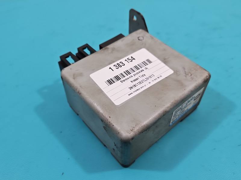 Блок керування модуль Nissan Tiida 28500-EM30A — фото деталі 2