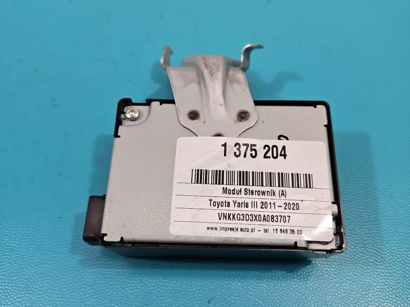Блок керування модуль Toyota Yaris 3 89760-0D070 — фото деталі 5