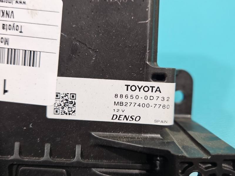 Блок керування модуль Toyota Yaris 3 88650-0D732 — фото деталі 3