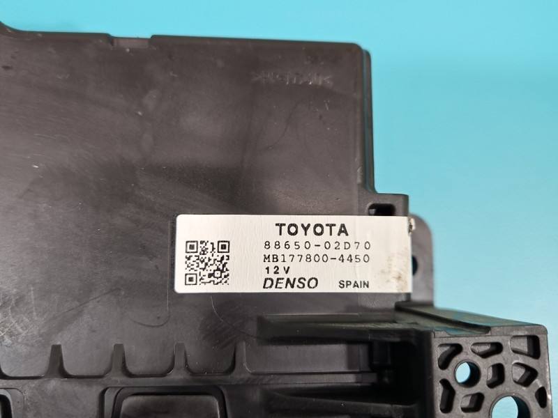 Блок керування модуль Toyota Auris 88650-02D70 — фото деталі 3