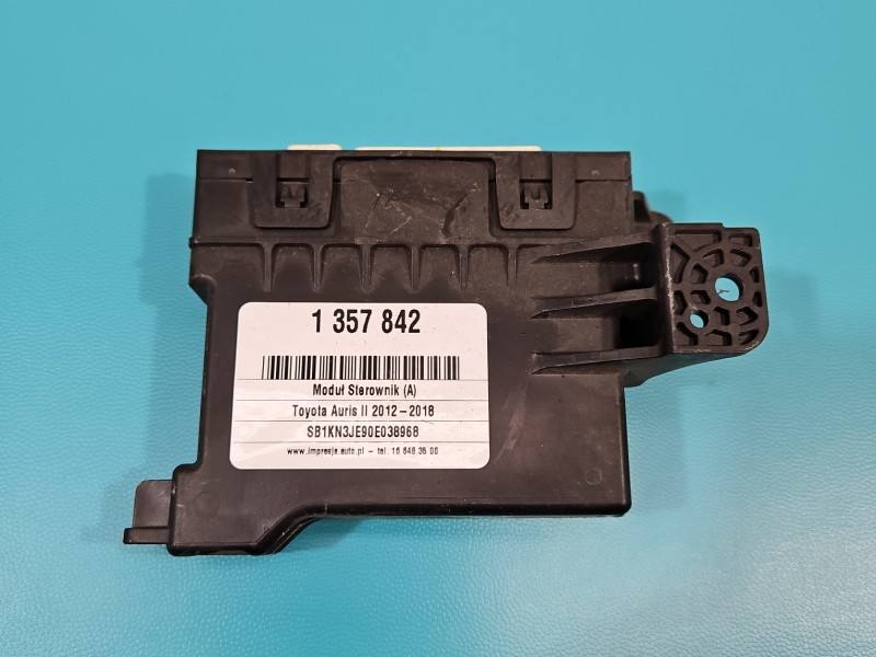 Блок керування модуль Toyota Auris 88650-02D70 — фото деталі 5