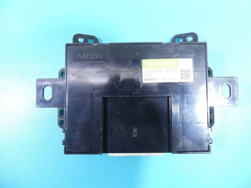 Блок керування модуль Subaru Legacy 177600-6812 — фото деталі 2