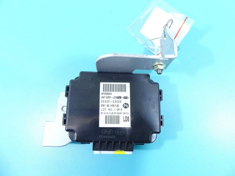 Блок керування модуль Hyundai I30 95300-G3000 — фото деталі 2