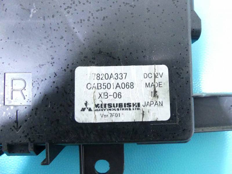 Блок керування модуль Mitsubishi Lancer 7820A337 — фото деталі 3