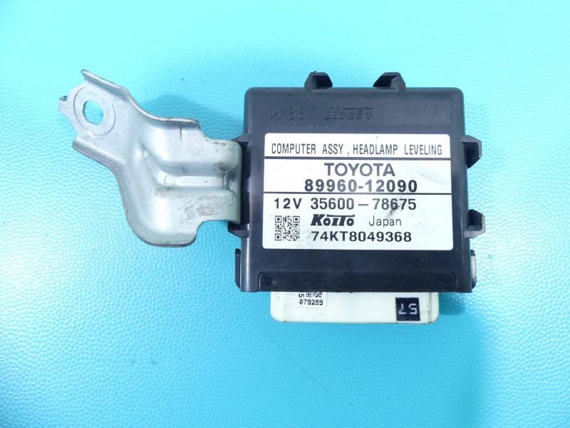 Блок керування модуль Toyota Auris 89960-12090 — фото деталі 2