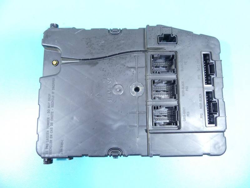 Блок керування модуль Renault Scenic 2 8200306437 — фото деталі 2