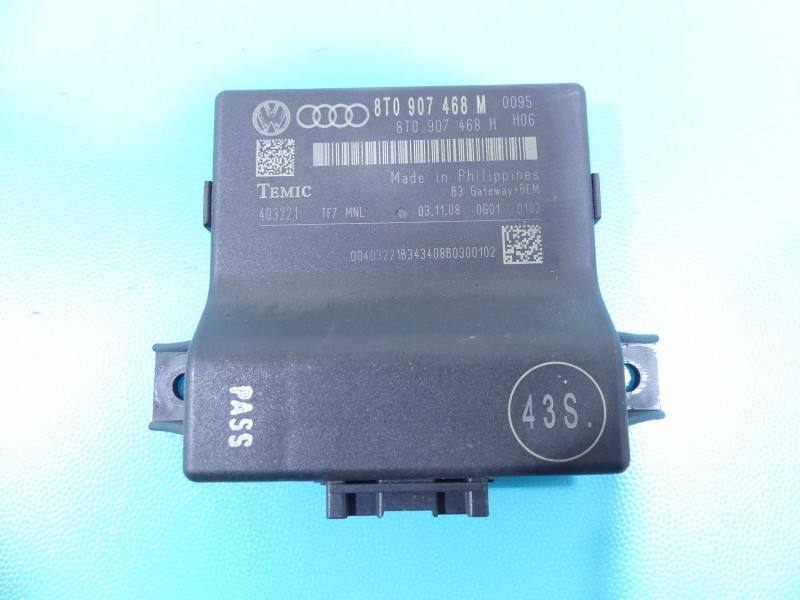 Блок керування модуль Audi A4 B8 8T0907468M — фото деталі 2