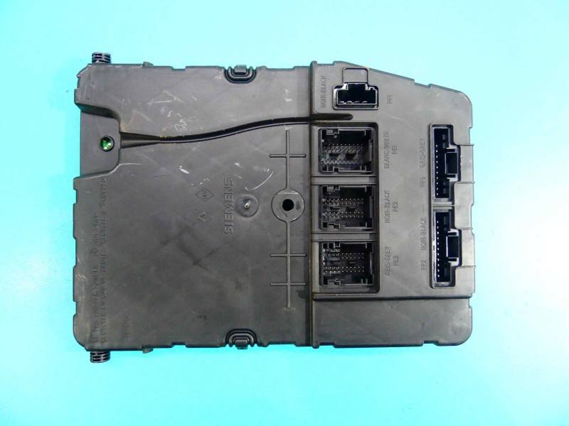 Блок керування модуль Renault Scenic 2 8200306435