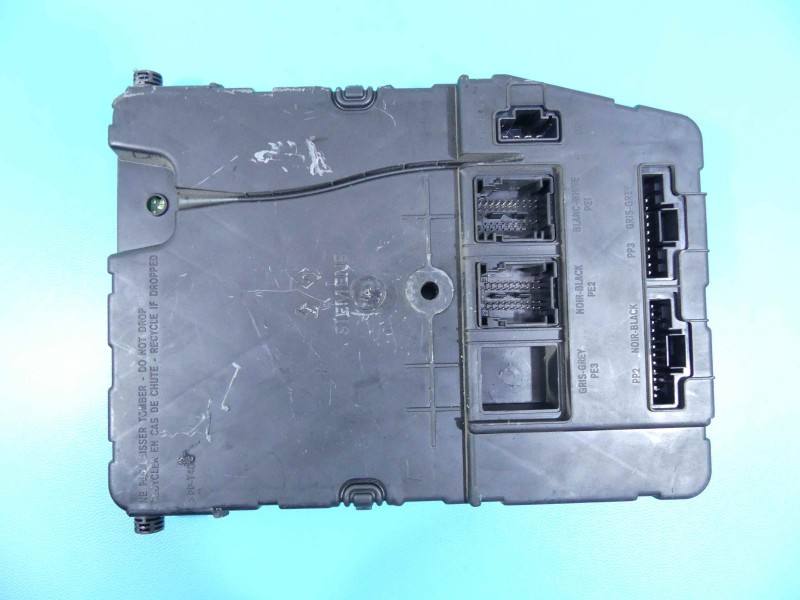 Блок керування модуль Renault Scenic 2 8200351181 — фото деталі 2