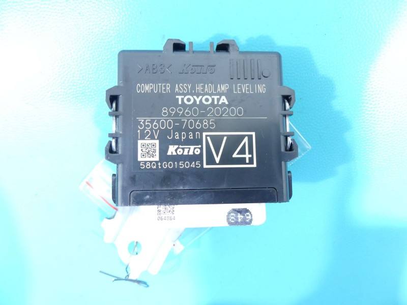 Блок керування модуль Toyota Avensis T27 — фото деталі 2