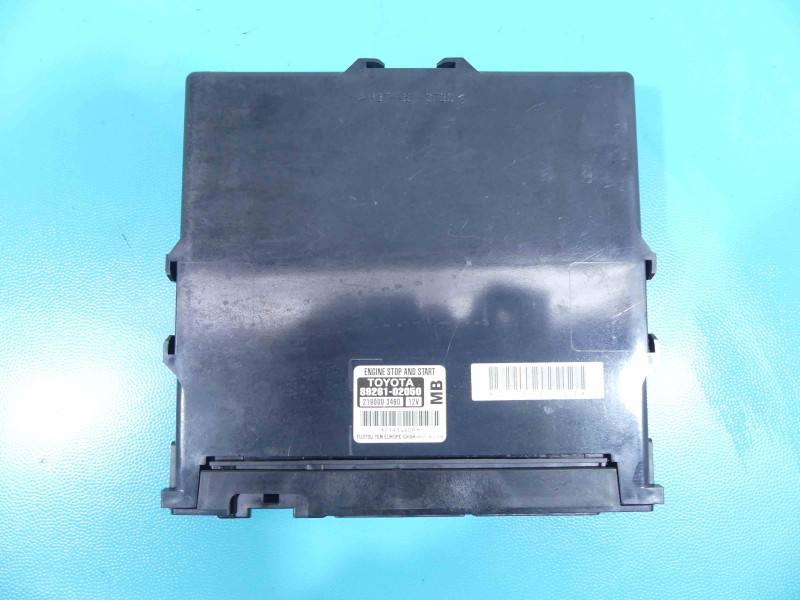 Блок керування модуль Toyota Auris 89261-02050 — фото деталі 2