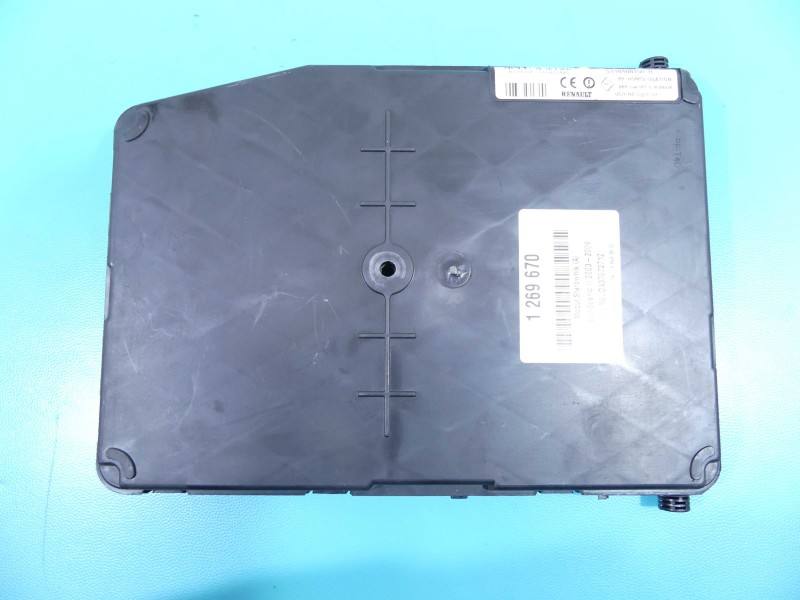 Блок керування модуль Renault Scenic 2 S118400150H — фото деталі 3