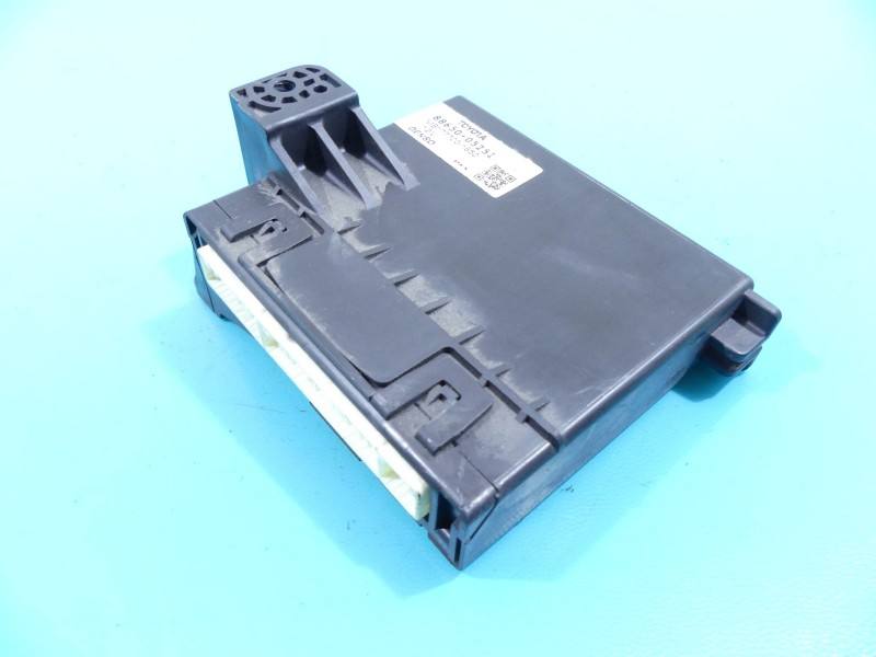 Блок керування модуль Toyota Avensis T27 88650-05251 — фото деталі 2