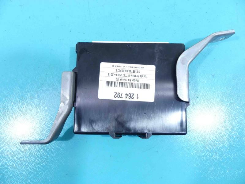 Блок керування модуль Toyota Avensis T27 89990-05011 — фото деталі 5