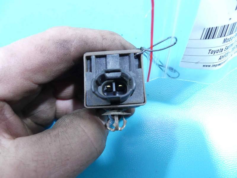 Блок керування модуль Toyota Estima 89747-52010 — фото деталі 4