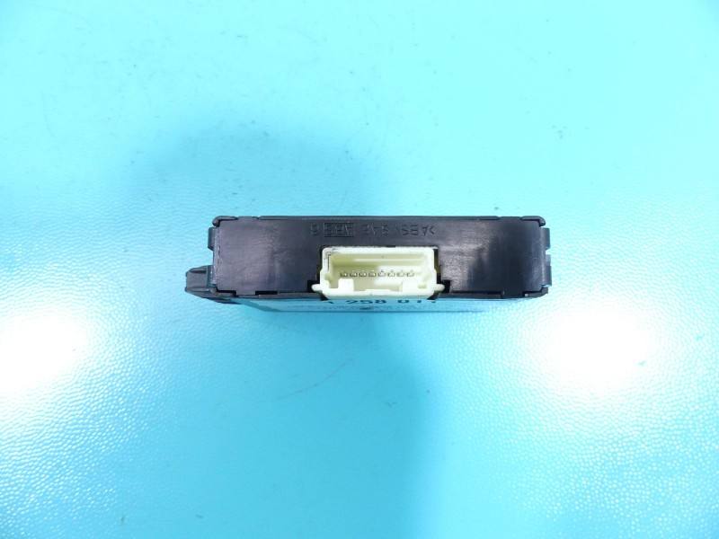 Блок керування модуль Toyota Estima 89784-28011 — фото деталі 3