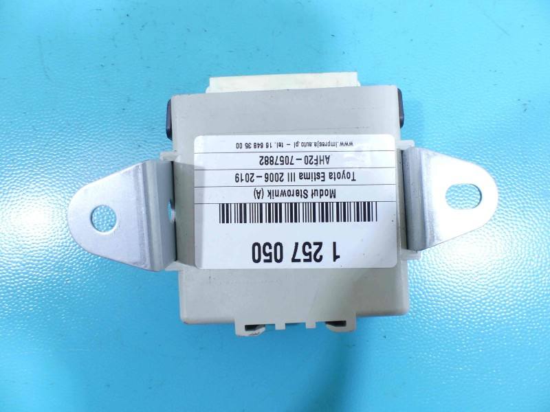 Блок керування модуль Toyota Estima 89940-28040 — фото деталі 4