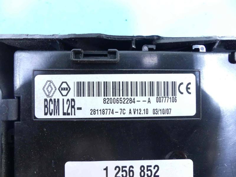 Блок управления модуль Renault Clio 8200652284A — фото детали 4
