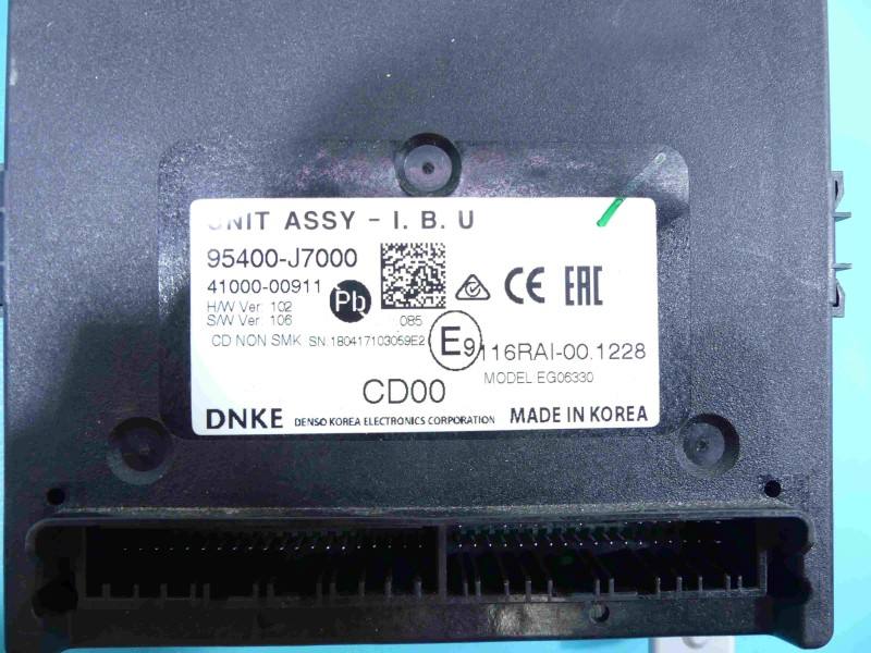 Блок керування модуль Kia Ceed 95400-J7000 — фото деталі 3