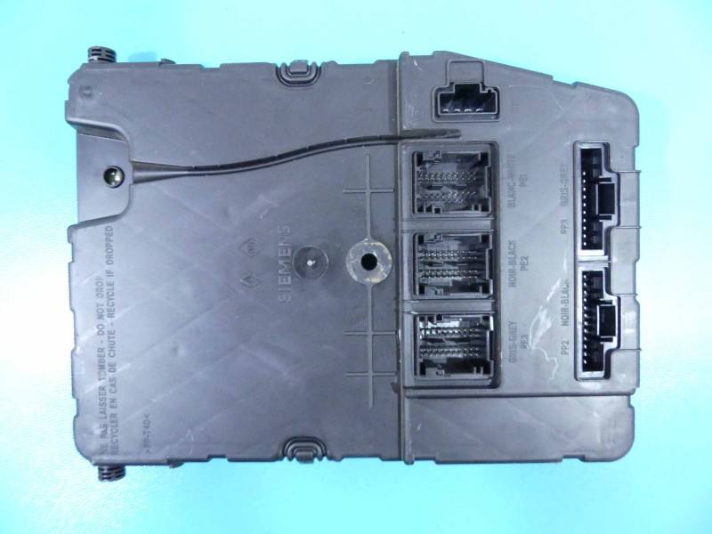 Блок керування модуль Renault Scenic 2 8200309691 — фото деталі 2