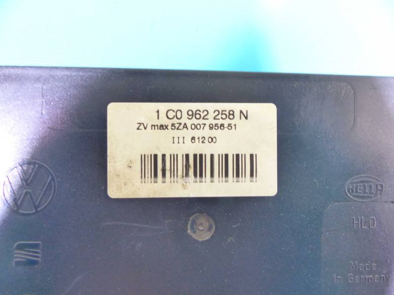 Блок керування модуль Volkswagen Bora 1C0962258N — фото деталі 3