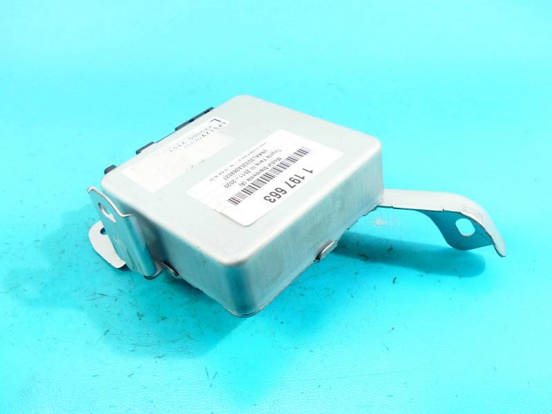 Блок керування модуль Toyota Yaris 3 225000-2151 — фото деталі 3
