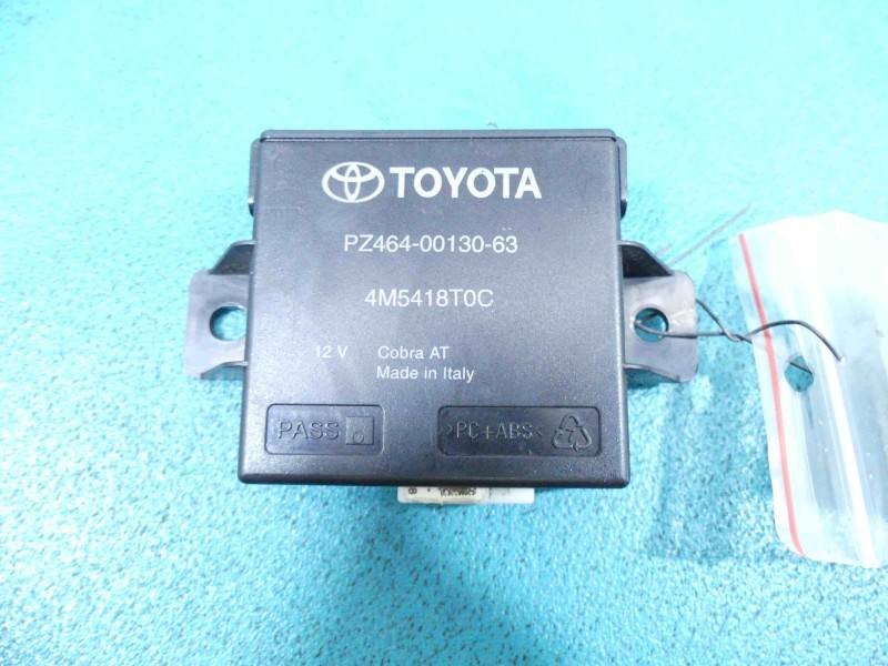Блок керування модуль Toyota Auris 4M5418T0C — фото деталі 2