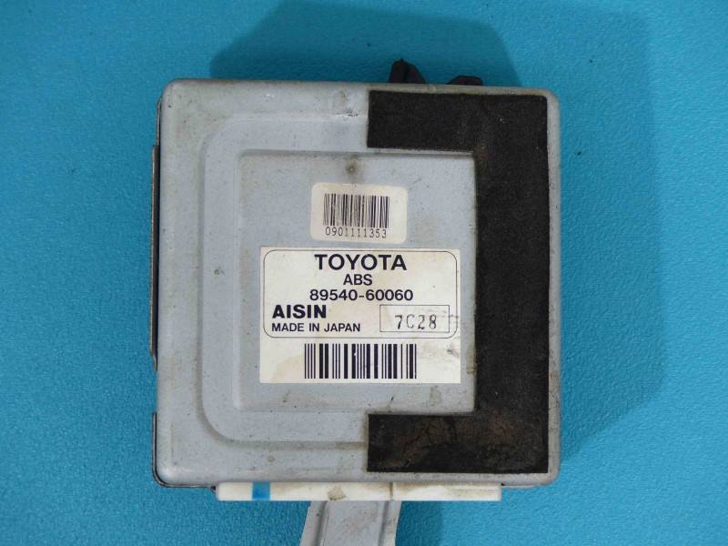 Блок керування модуль Toyota Land Cruiser 89540-60060 — фото деталі 5