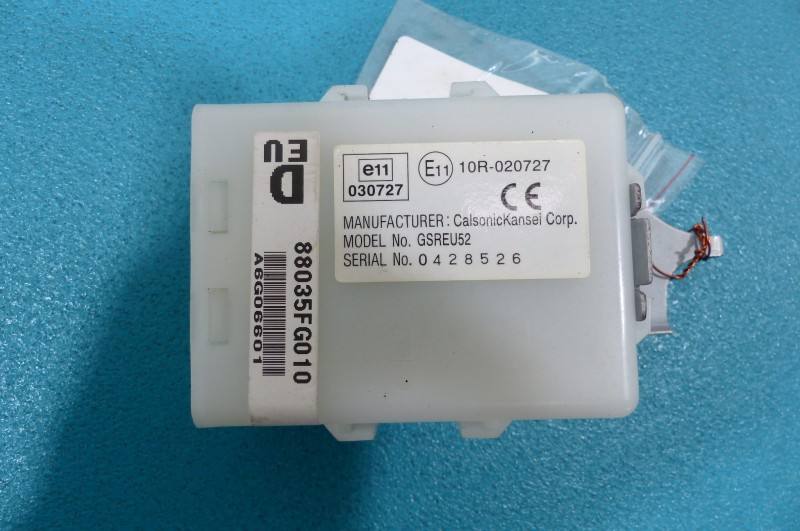 Блок керування модуль Subaru Forester 88035FG010