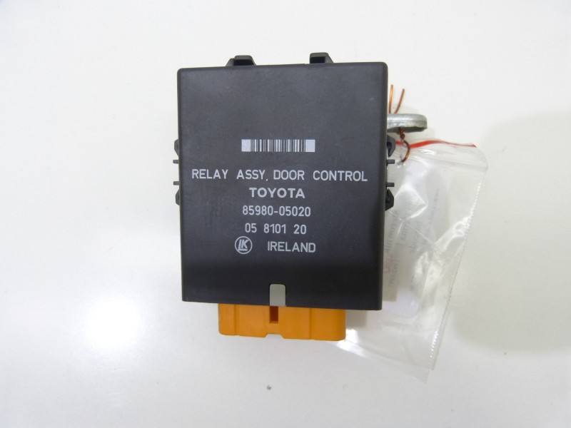 Блок керування модуль Toyota Carina E