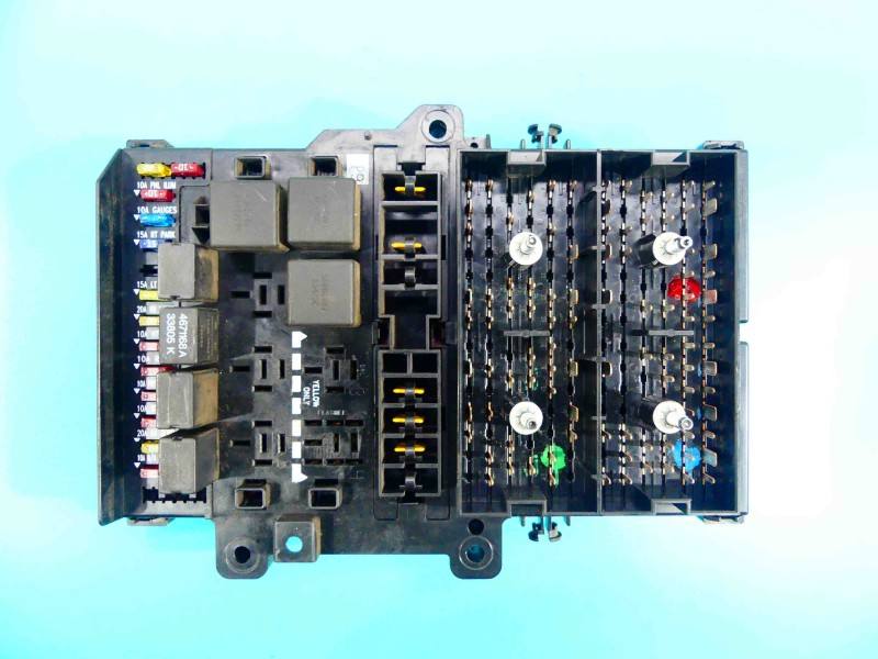 Блок управления модуль Chrysler Voyager P04707995AF
