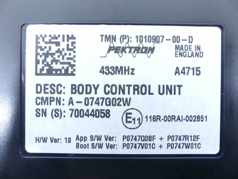 Блок керування модуль Tesla Model S 1010907-00-D — фото деталі 3