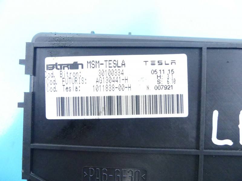 Блок керування модуль Tesla Model S 1011838-00-H — фото деталі 3