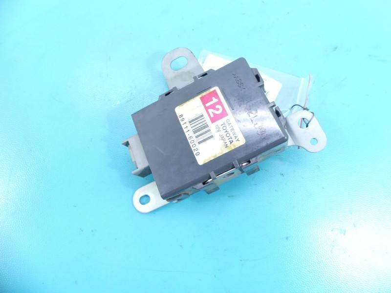 Блок керування модуль Toyota Land Cruiser 89111-60020