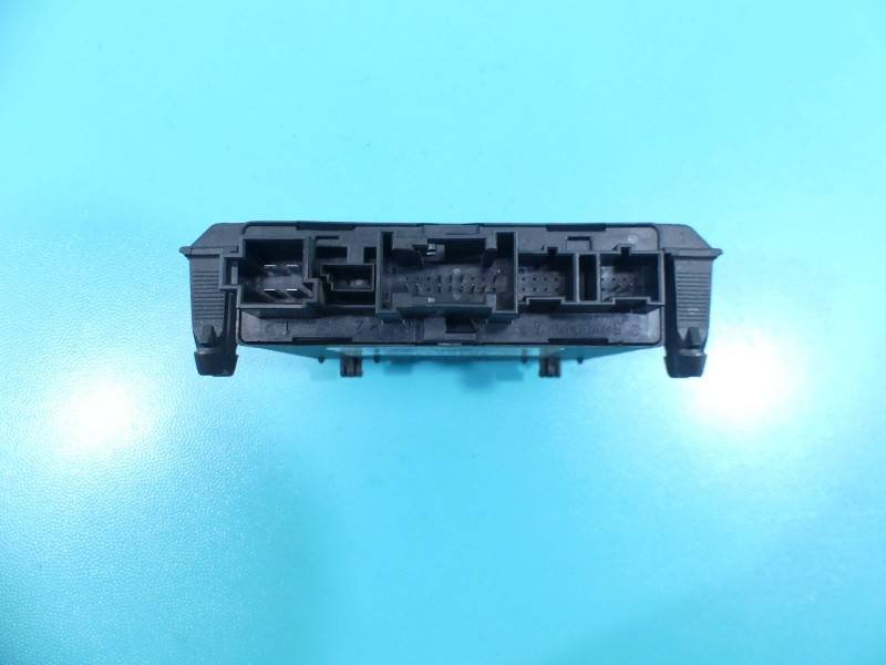 Блок керування модуль Mercedes C W203 2038200826 — фото деталі 3
