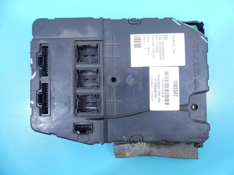 Блок керування модуль Renault Megane 2 8200306435 — фото деталі 2