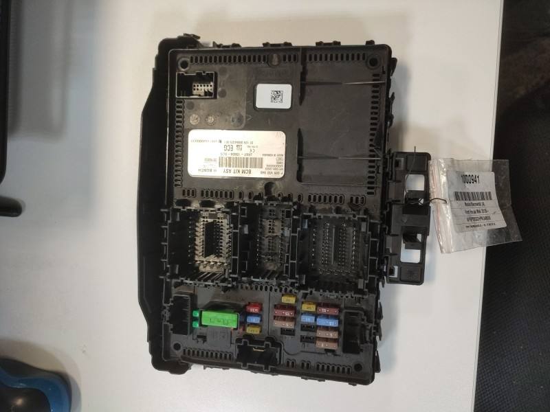 Блок керування модуль Ford Focus JX6T-15604-ECG — фото деталі 2
