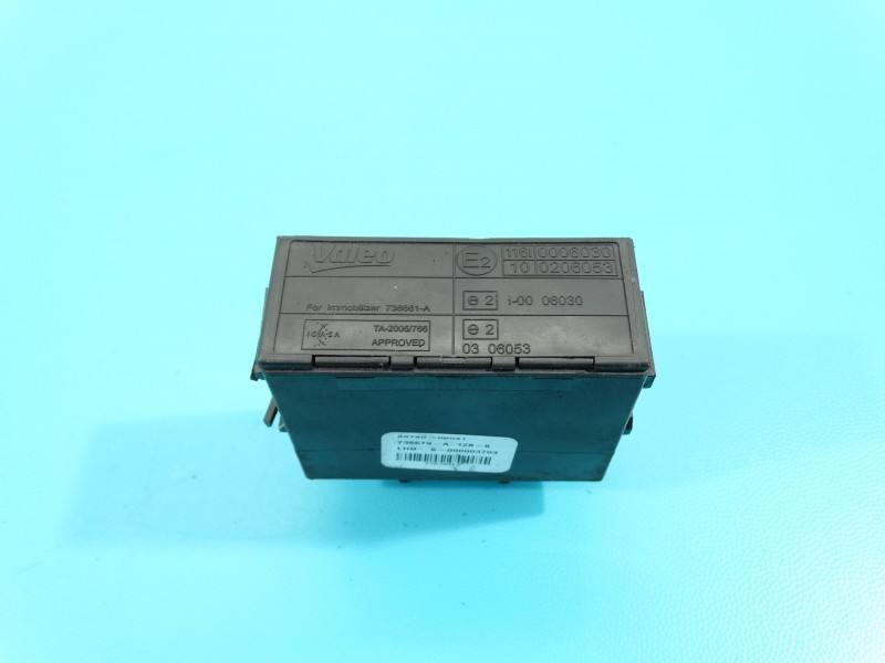 Блок керування модуль Toyota Avensis T25 89780-05041