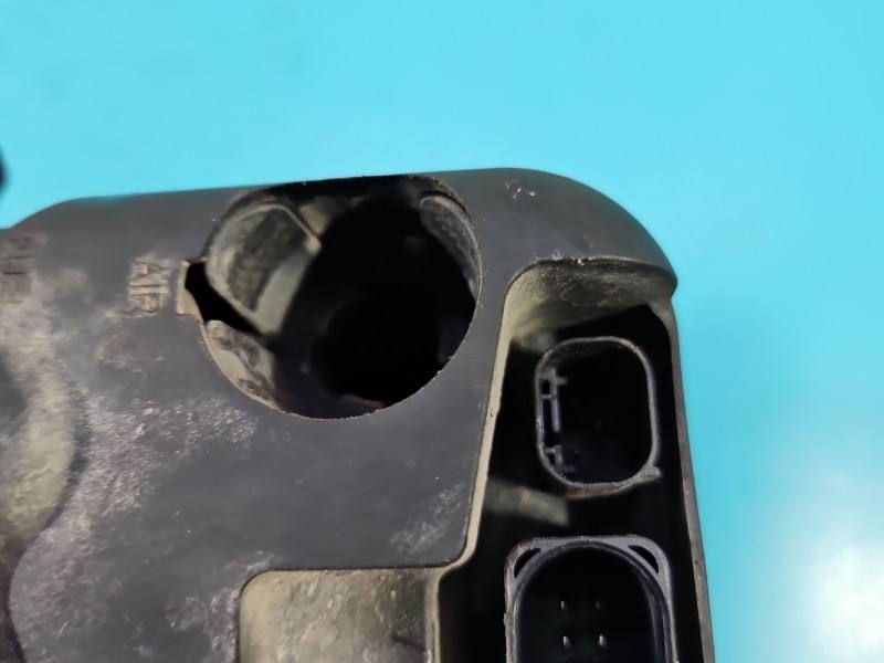 Автономний обігрівач Webasto Volkswagen Touran 1K0815065AQ — фото деталі 9
