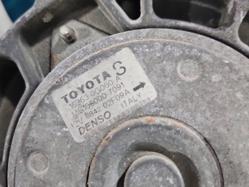 Вентилятор радіатора дифузор Toyota Avensis T25 163630G060-A — фото деталі 3
