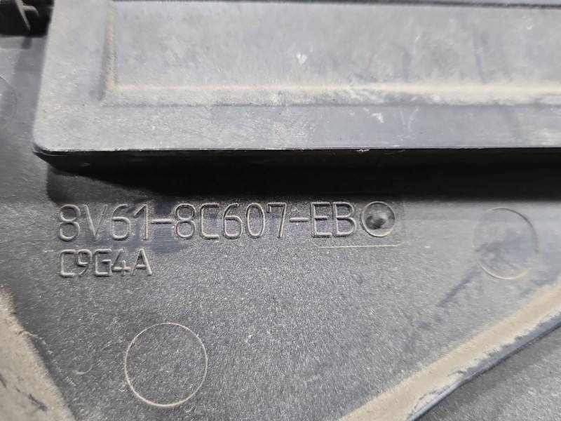 Вентилятор радіатора дифузор Ford Focus 8V61-8C607-EB — фото деталі 5
