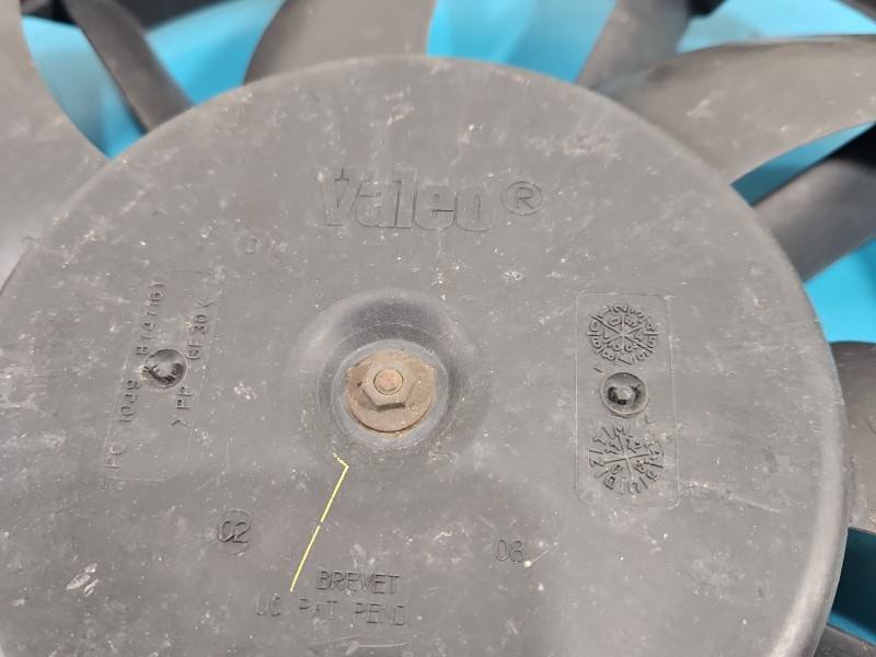 Вентилятор радіатора дифузор Peugeot 5008 — фото деталі 3