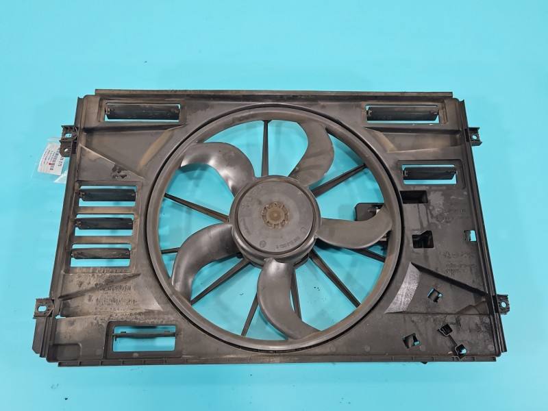 Вентилятор радіатора дифузор Volkswagen Golf 6 1K0121203AN