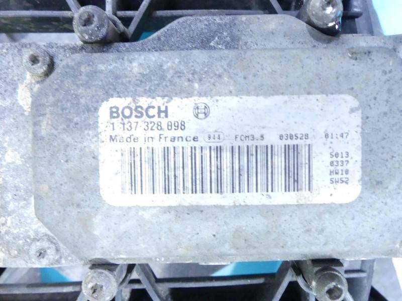 Вентилятор радіатора дифузор Volkswagen Touareg 0130303293 — фото деталі 5