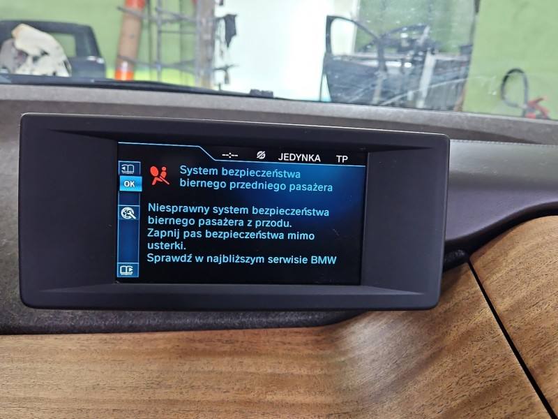 Монітор дисплей бортовий комп'ютер BMW i3 930674202K
