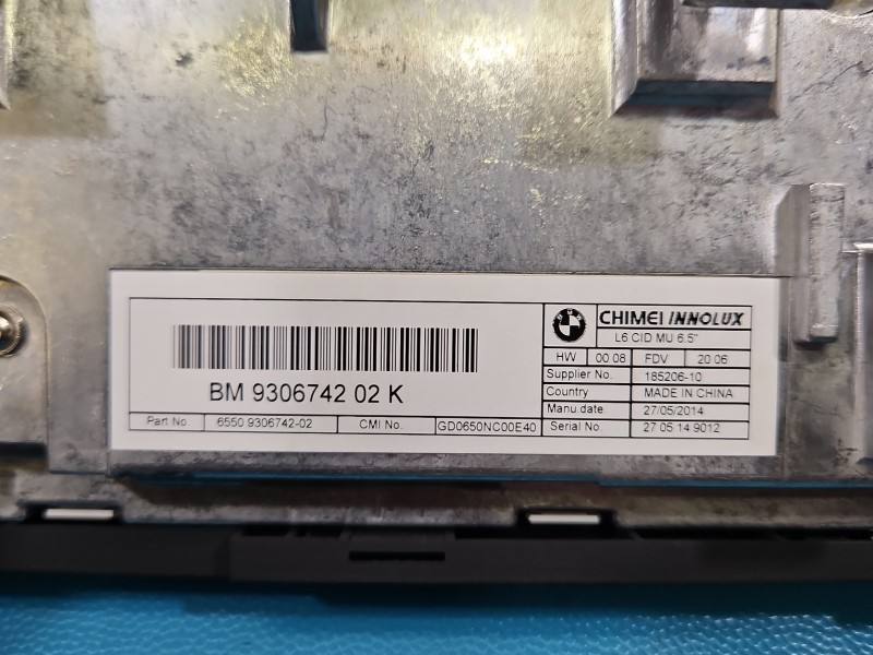 Монітор дисплей бортовий комп'ютер BMW i3 930674202K — фото деталі 5
