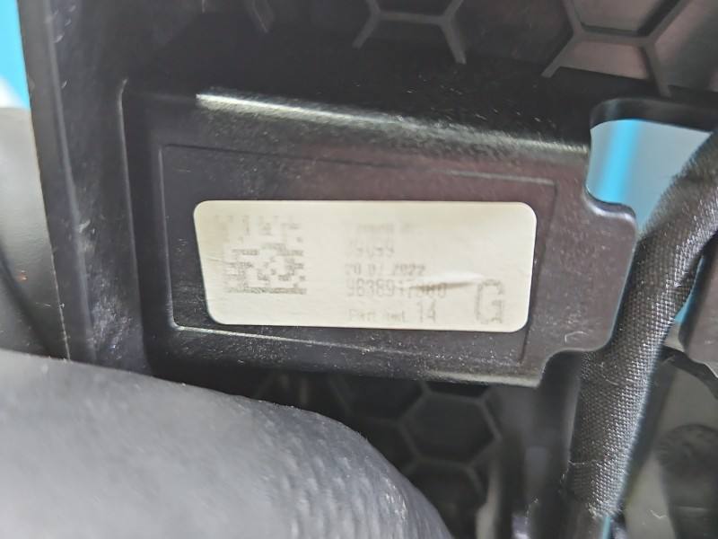Монітор дисплей бортовий комп'ютер Peugeot 3008 9838917380 — фото деталі 7
